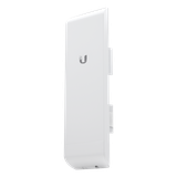 NanoStation airMAX M2 CPE, hasta 150 Mbps, frecuencia 2 GHz (2412-2462 MHz) con antena integrada de 11 dBi